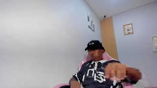 Jax Maliq online show from November 2025 02:37:01 AM