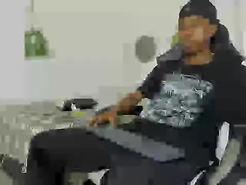Jax Maliq online show from November 2025 03:44:01 AM