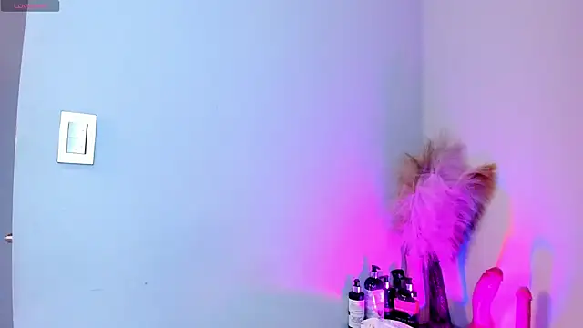 Mia Valentine  online show from December 2025 08:25:01 PM