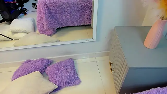 Mia Valentine  online show from February 2026 08:08:01 PM