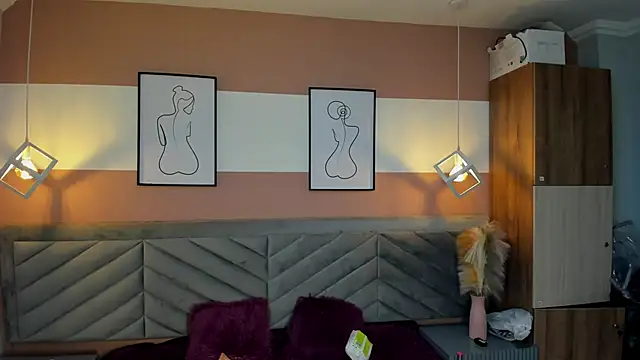 Mia Valentine  online show from December 2025 09:04:02 PM