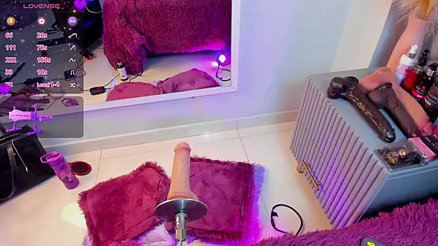 Mia Valentine  online show from February 2026 08:09:01 PM