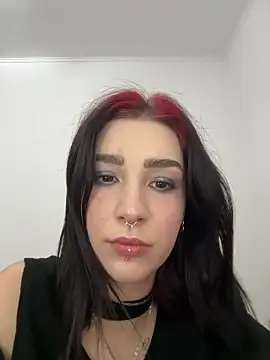 VampyScarlet online show from October 2025 05:09:02 AM