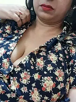 Janvi -Love online show from September 2025 06:13:01 AM