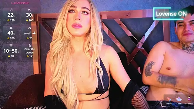 Snapshot of saraah_queen1 chatting on October 2025 04:24:01 AM saraah queen1 online show from October 2025 04:24:01 AM