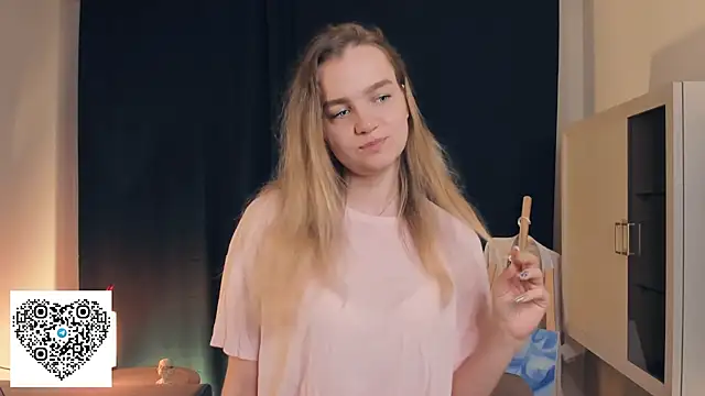 KerenFurguson online show from October 2025 07:13:02 PM