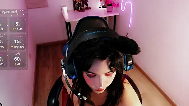 Lunyhose online show from March 2026 09:50:01 PM