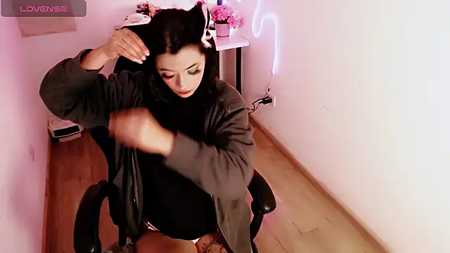 Lunyhose online show from March 2026 08:46:02 PM