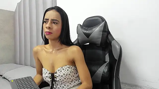 Snapshot of honny_23 chatting on November 2025 07:30:01 PM honny 23 online show from November 2025 07:30:01 PM