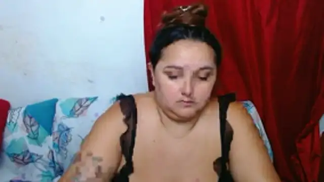 KeilyHall online show from November 2025 04:49:02 AM