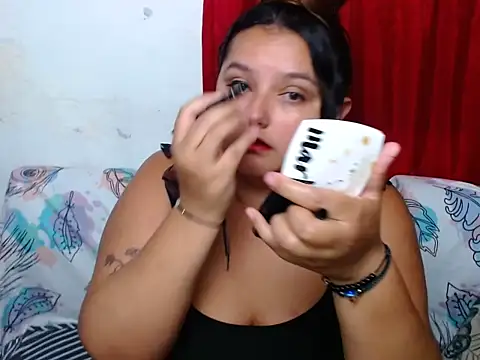 KeilyHall online show from December 2025 03:38:02 AM