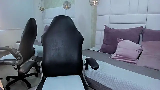 Snapshot of kate_lua chatting on November 2025 12:30:01 PM kate lua online show from November 2025 12:30:01 PM