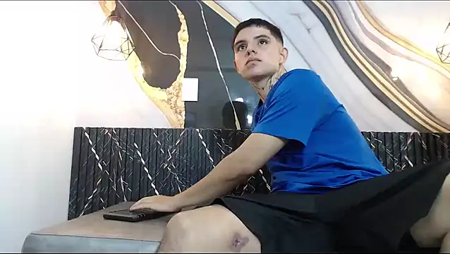 Snapshot of NoahAyala chatting on November 2025 03:00:02 AM NoahAyala online show from November 2025 03:00:02 AM