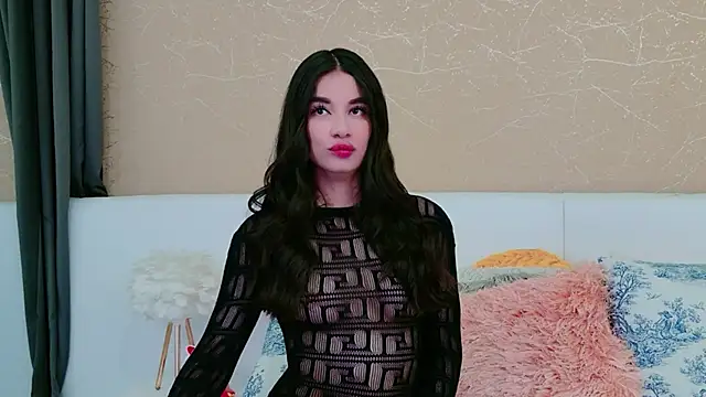 MiaDunoff online show from December 2025 09:26:02 PM