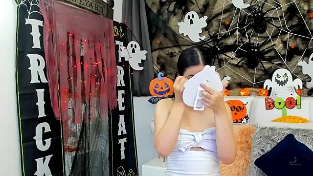 MiaDunoff online show from October 2025 10:55:02 PM