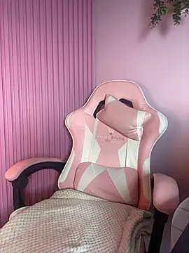 PrettyAshley  online show from April 2026 08:37:02 PM