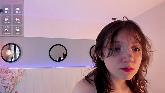 Snapshot of Nina_Ford chatting on May 2026 03:05:01 AM Nina Ford online show from May 2026 03:05:01 AM
