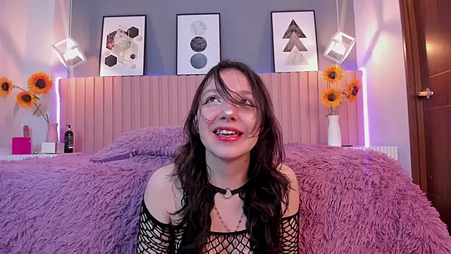 Nina Ford online show from March 2026 03:17:01 AM