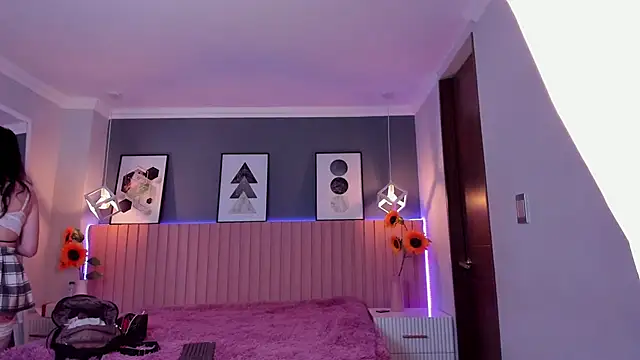 Nina Ford online show from October 2025 03:05:02 AM