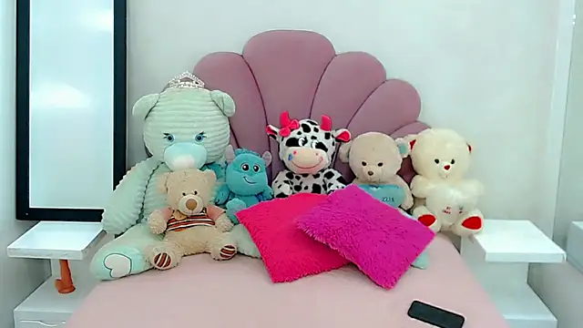 hanna sweett34 online show from November 2025 03:38:01 AM