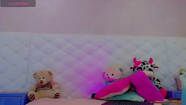 hanna sweett34 online show from November 2025 07:06:01 PM