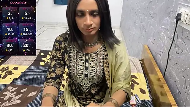 LuvLayla online show from June 2026 11:02:01 PM