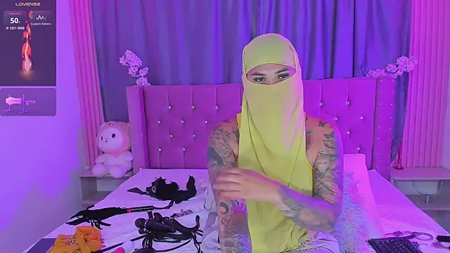 Nayla-Mouna online show from April 2026 07:21:01 AM