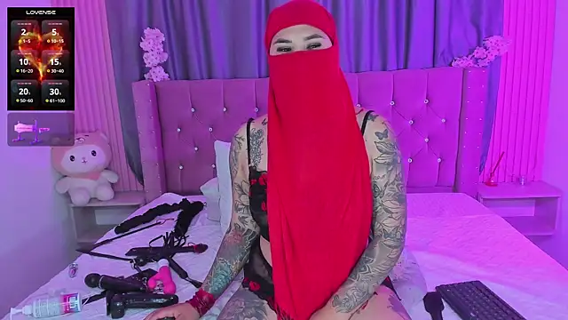 Nayla-Mouna online show from February 2026 07:43:01 AM