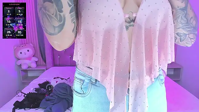 Nayla-Mouna online show from March 2026 08:00:02 PM