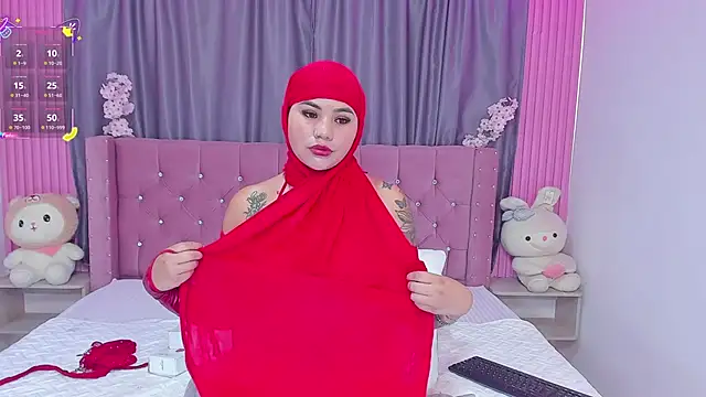 Nayla-Mouna online show from October 2025 11:56:02 AM