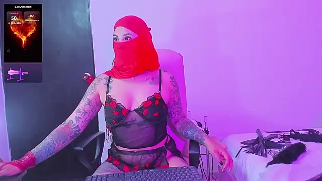 Nayla-Mouna online show from February 2026 07:38:01 PM