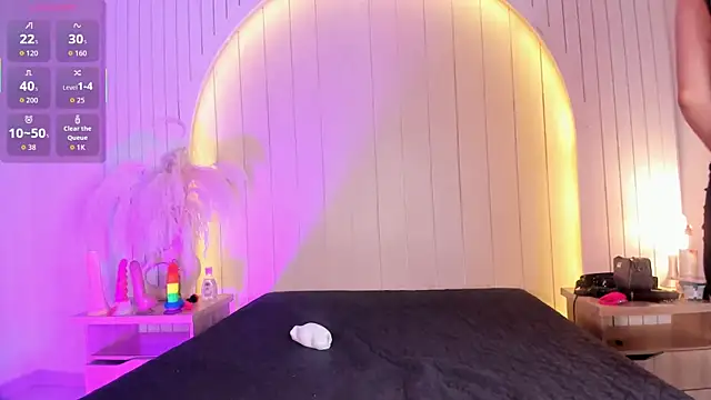 ALICESANDOVAL online show from April 2026 11:39:01 AM