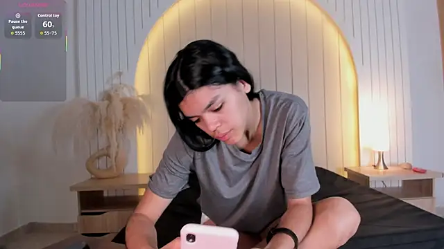 ALICESANDOVAL online show from April 2026 11:13:01 AM