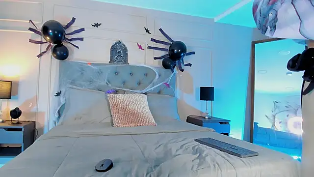 Snapshot of ALICESANDOVAL chatting on November 2025 11:26:02 AM ALICESANDOVAL online show from November 2025 11:26:02 AM