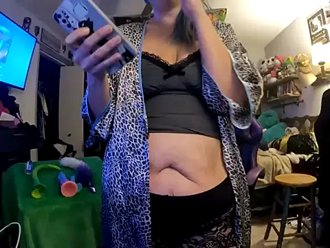 R4inbowK1tty online show from November 2025 05:41:02 AM