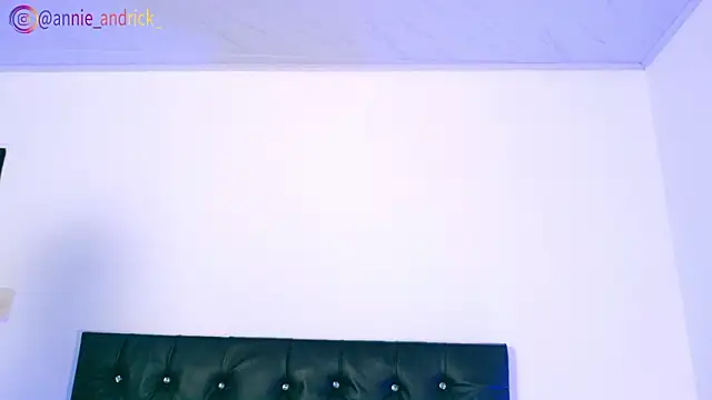 Snapshot of _leda_swan_ chatting on February 2026 01:11:01 PM leda swan online show from February 2026 01:11:01 PM