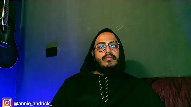 Snapshot of _leda_swan_ chatting on October 2025 01:23:01 PM leda swan online show from October 2025 01:23:01 PM