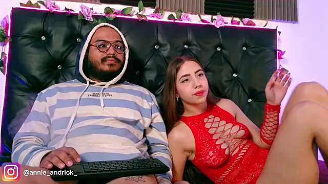  leda swan  online show from March 2026 11:47:01 AM