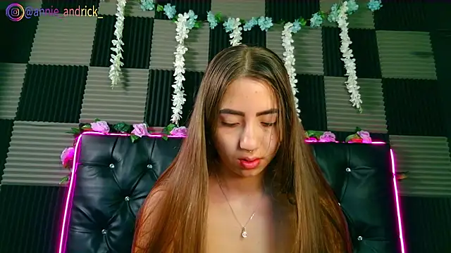 Snapshot of _leda_swan_ chatting on February 2026 02:08:02 PM leda swan online show from February 2026 02:08:02 PM