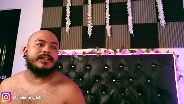  leda swan  online show from March 2026 12:06:02 PM