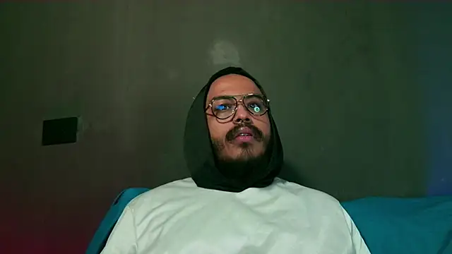 Snapshot of _leda_swan_ chatting on October 2025 01:08:02 PM leda swan online show from October 2025 01:08:02 PM