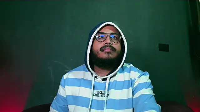 Snapshot of _leda_swan_ chatting on November 2025 01:37:02 PM leda swan online show from November 2025 01:37:02 PM