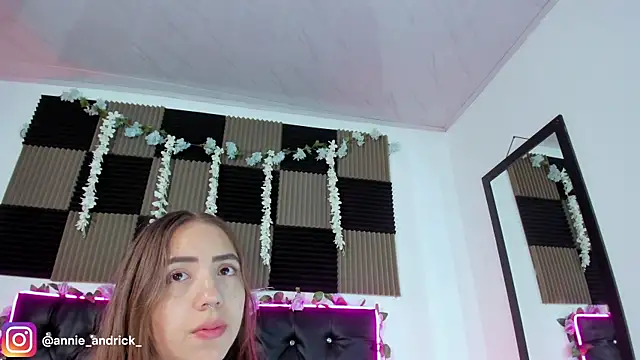  leda swan  online show from May 2026 08:07:02 AM