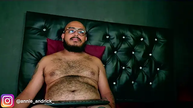 Snapshot of _leda_swan_ chatting on December 2025 01:35:02 PM leda swan online show from December 2025 01:35:02 PM