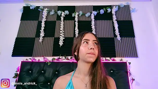  leda swan  online show from March 2026 01:05:02 PM