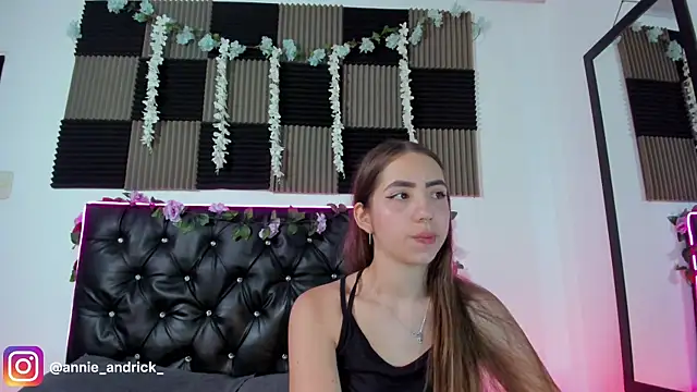  leda swan  online show from April 2026 11:16:01 AM