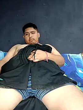 ramito1007 online show from November 2025 04:24:02 AM