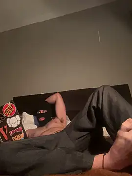 Snapshot of SinisterMads chatting on November 2025 01:20:02 AM SinisterMads online show from November 2025 01:20:02 AM