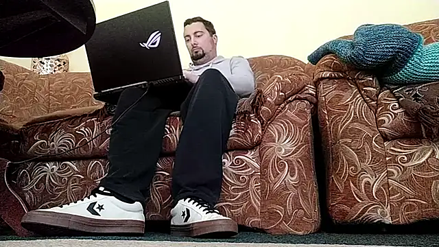 Joseph1Arnold online show from October 2025 11:07:01 AM