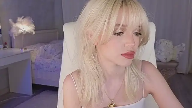 I am joss online show from February 2026 11:12:01 PM